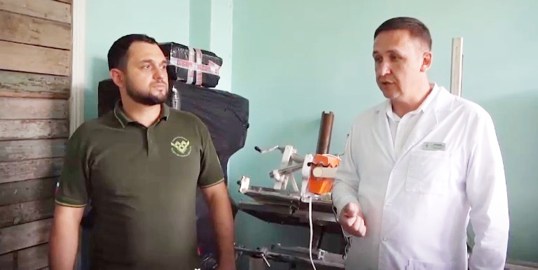 В рамах гуманитарной помощи Муслим Муслимов доставил рентгеновский аппарат в больницу ДНР