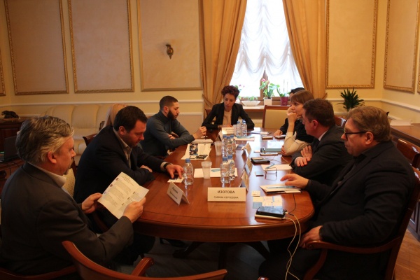 Кристина Агаджанова провела установочное заседание Комитета по финансам