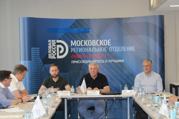Как повысить производительность труда строителей, рассказали московские делороссы