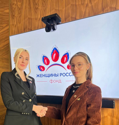 В фонде «Женщины России» открыли подкомитет по защите семьи, женщин и детей